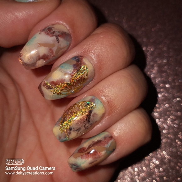 Gemstone inspired golden butterfly press on nails - Picture 1 of 4